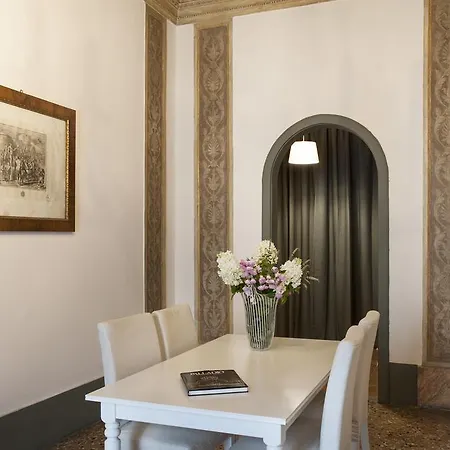 Apartment Palazzo Valmarana Braga