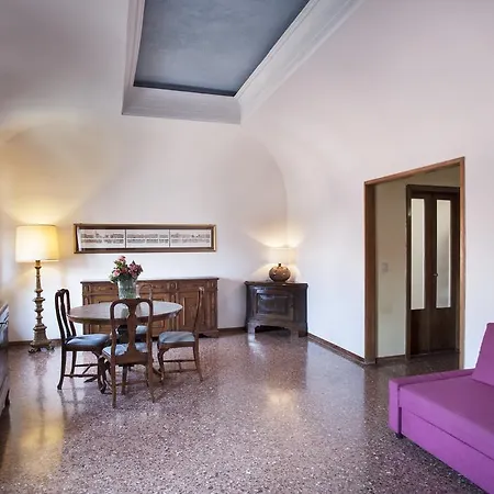 Palazzo Valmarana Braga Apartment