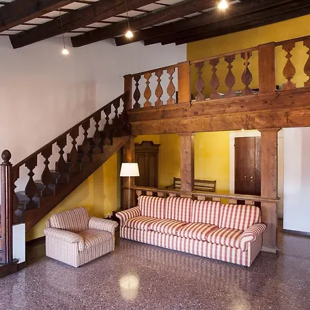 Palazzo Valmarana Braga *