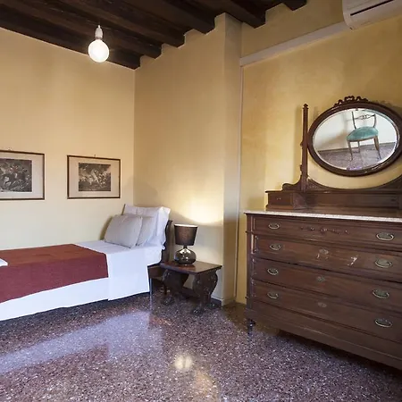 Apartment Palazzo Valmarana Braga