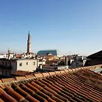 Lägenhet Palazzo Valmarana Braga *