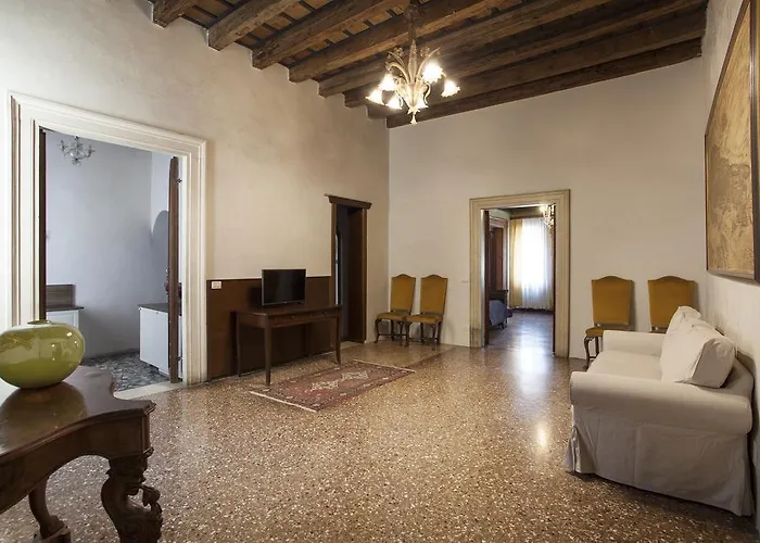 Lejlighed Palazzo Valmarana Braga *